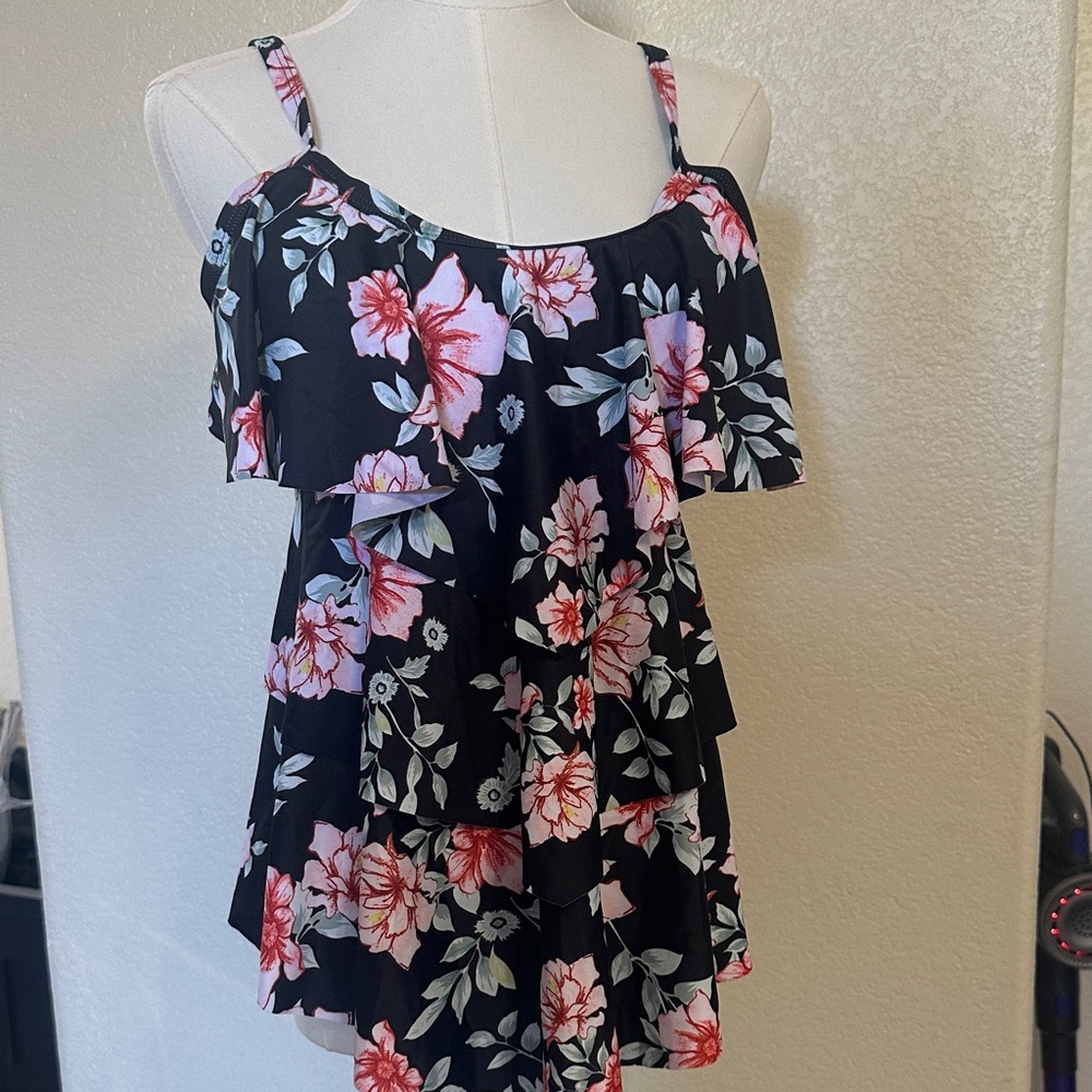 NWT Floral Black and Pink Women's swim set